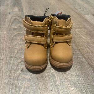 Wonder Nation boys Tan Boots